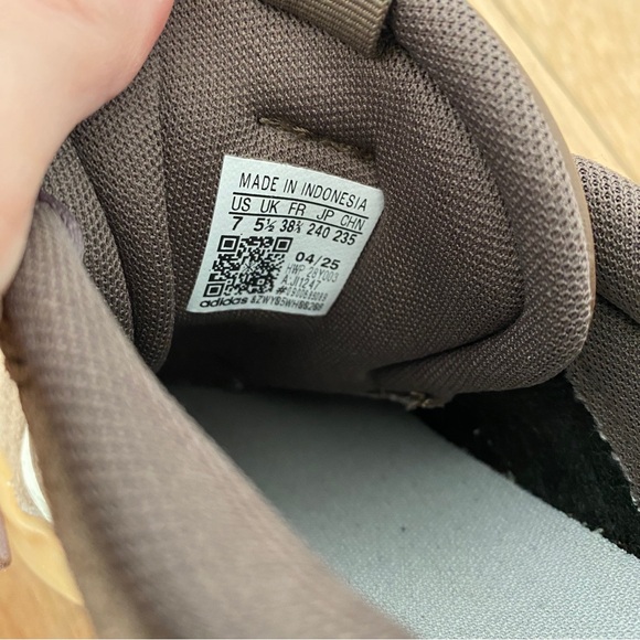 Adidas VL Court 3.0 Sneakers Brown Suede White Tan Rubber Sole Size Women's 7 - Picture 8 of 8